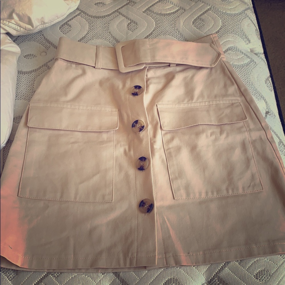 Skirt never worn